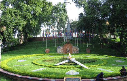 Wat Phnom, Phnom penh